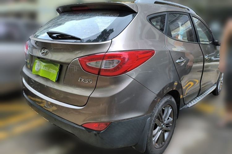 Used Hyundai ix35 2013 2.0L Automatic Two-Wheel Drive Smart GLS China IV Standard Rear Right 45 Deg