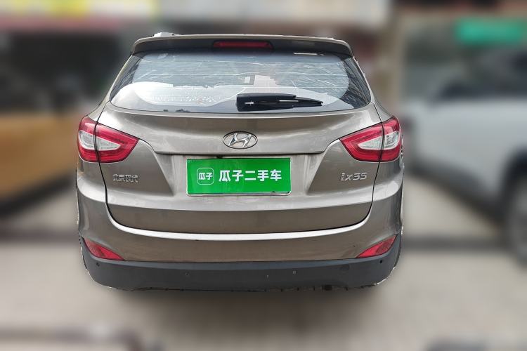 Used Hyundai ix35 2013 2.0L Automatic Two-Wheel Drive Smart GLS China IV Standard Rear