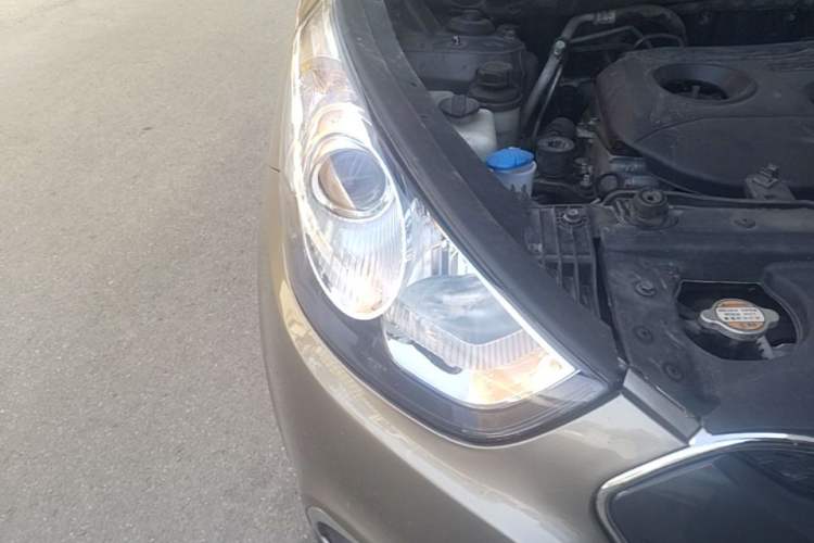 Used Hyundai ix35 2013 2.0L Manual 2WD Comfort GL China IV Standard Right Front Headlight