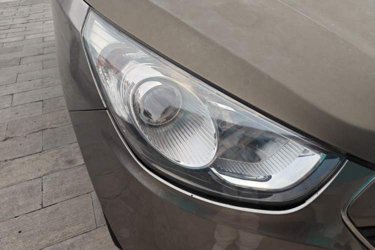 Used Hyundai ix35 2013 2.0L Automatic Two-Wheel Drive Smart GLS China V Standard Right Front Headlight