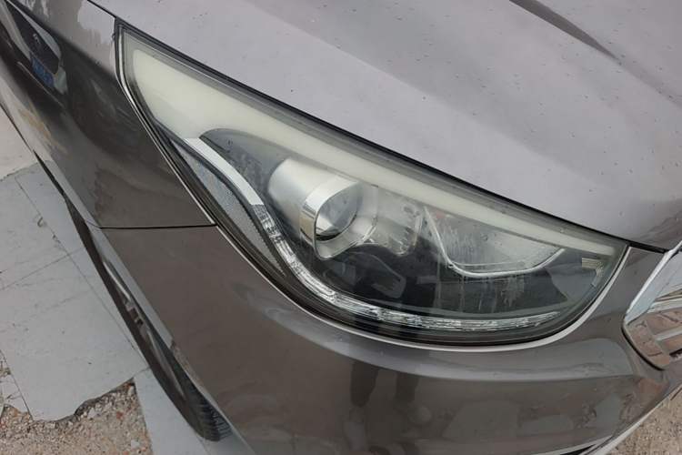 Used Hyundai ix35 2013 2.0L Automatic Two-Wheel Drive Smart GLS China V Standard Right Front Headlight
