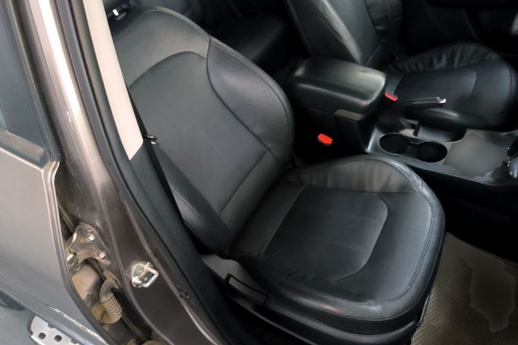 Used Hyundai ix35 2013 2.0L Automatic Two-Wheel Drive Smart GLS China IV Standard Right Front Seat