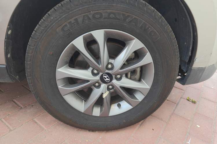 Used Hyundai ix35 2013 2.0L Automatic 2WD Comfort GL China IV Standard Right Front Wheel Hub
