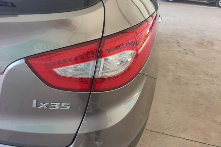 Used Hyundai ix35 2013 2.0L Automatic Two-Wheel Drive Smart GLS China IV Standard Right Rear Taillight
