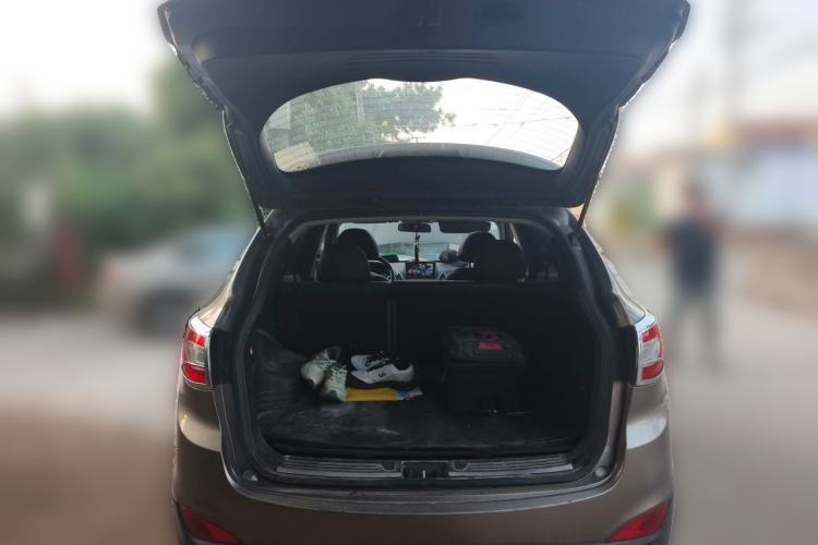Used Hyundai ix35 2013 2.0L Automatic Two-Wheel Drive Smart GLS China IV Standard Trunk
