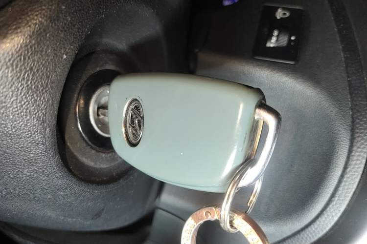 Used Hyundai ix35 2013 2.0L Automatic 2WD Comfort GL China IV Standard Vehicle Key