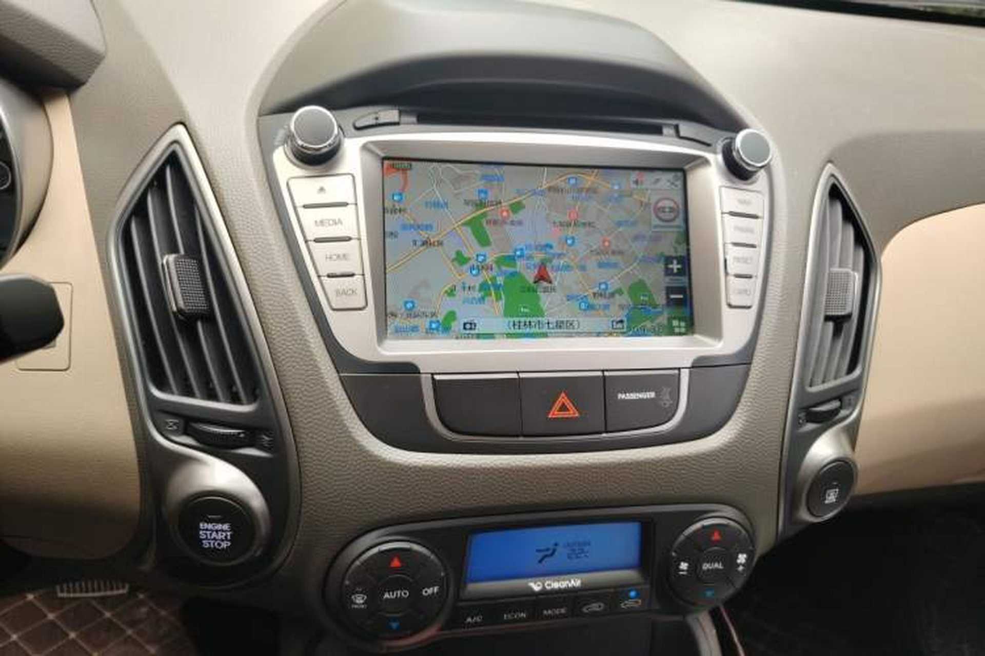 Used Hyundai ix35 2015 2.0L Automatic 2WD Smart Type China IV Audio And AC Panel