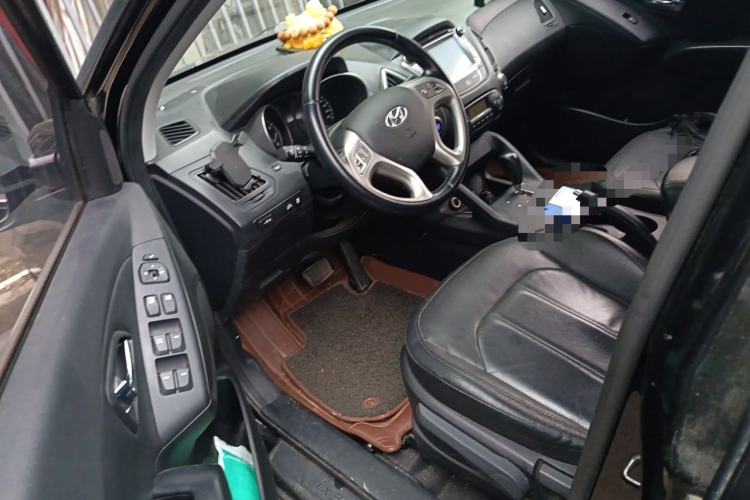 Used Hyundai ix35 2015 2.0L Automatic 2WD Smart Version China V Standard Driver Seat