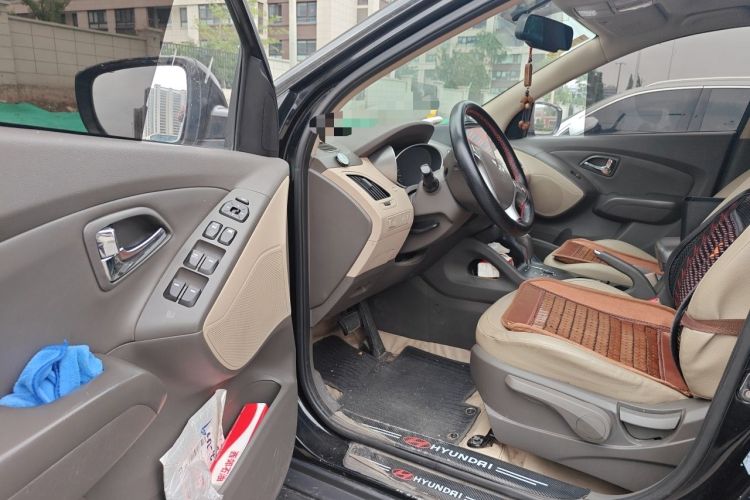 Used Hyundai ix35 2015 2.0L Automatic 2WD Smart Type China IV Driver Seat