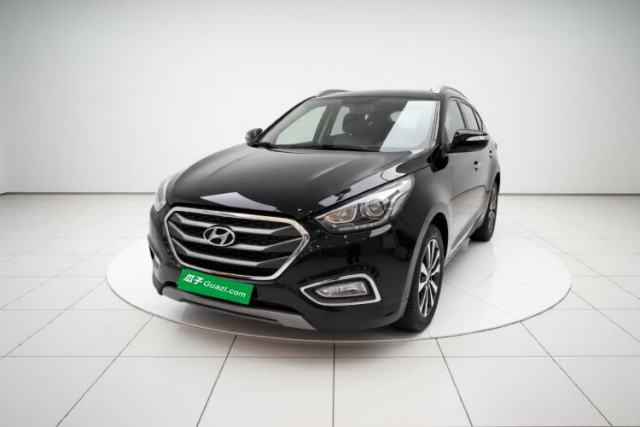 Ojetý Hyundai ix35 2015 2.0L Automatic 2WD Smart Version China V Standard