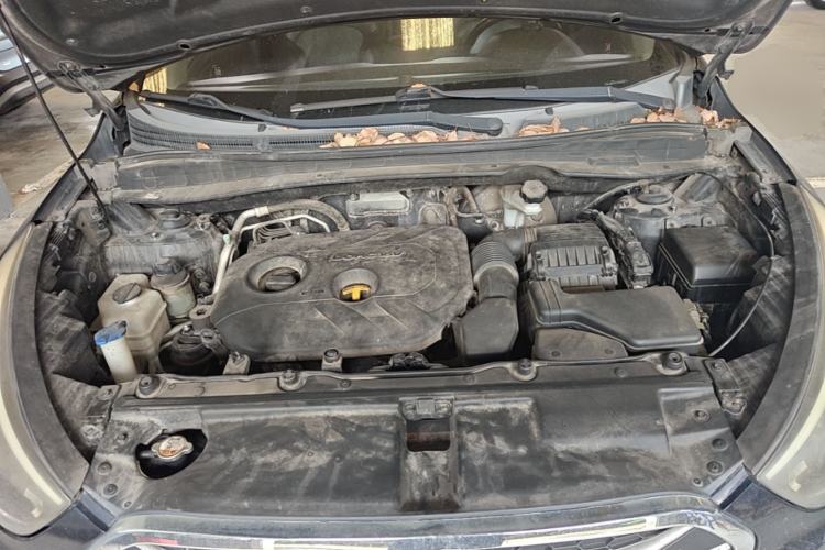 Used Hyundai ix35 2015 2.0L Automatic 2WD Smart Type China IV Engine Bay