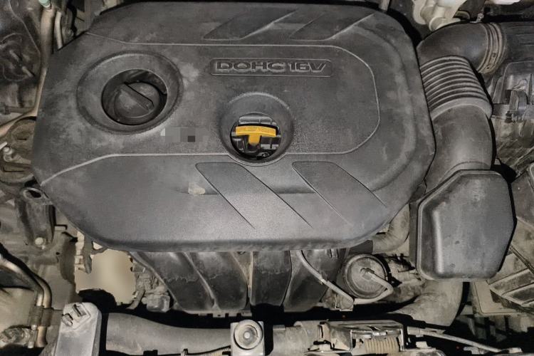 Used Hyundai ix35 2015 2.0L Automatic Two-Wheel Drive Leading Trim China V Standard Engine Bay