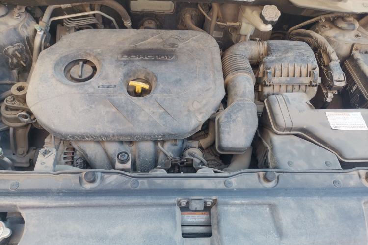 Used Hyundai ix35 2015 2.0L Automatic 2WD Smart Version China V Standard Engine Bay