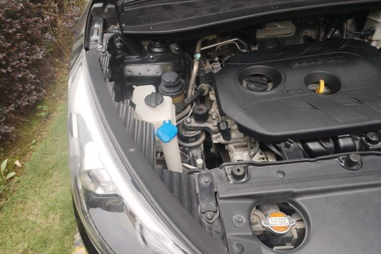 Used Hyundai ix35 2015 2.0L Automatic 2WD Smart Type China IV Engine Bay Right
