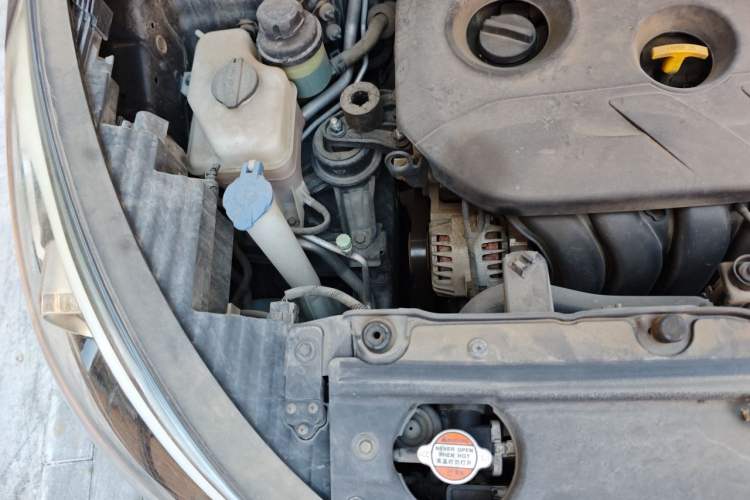 Used Hyundai ix35 2015 2.0L Automatic 2WD Smart Version China V Standard Engine Bay Right