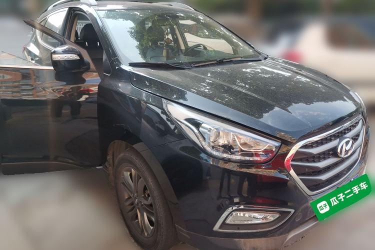 Used Hyundai ix35 2015 2.0L Automatic 2WD Smart Version China V Standard Front Right 45 Deg