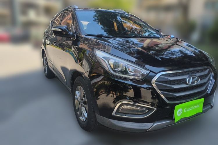 Used Hyundai ix35 2015 2.0L Automatic 2WD Comfort Edition China IV Standard Front Right 45 Deg