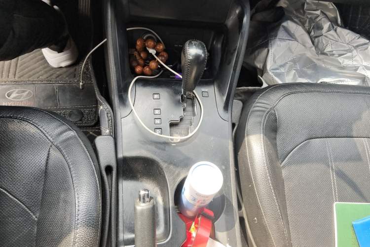 Used Hyundai ix35 2015 2.0L Automatic 2WD Smart Version China V Standard Gear Lever
