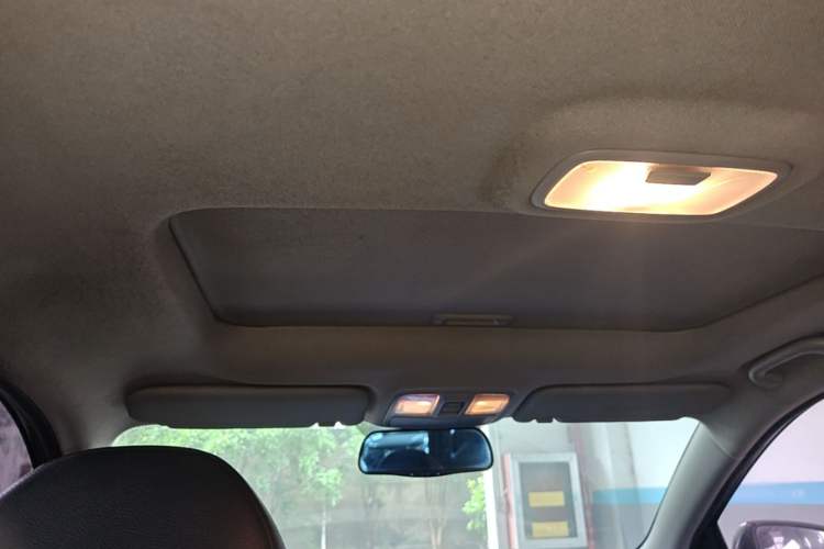 Used Hyundai ix35 2015 2.0L Automatic 2WD Smart Type China IV Headliner