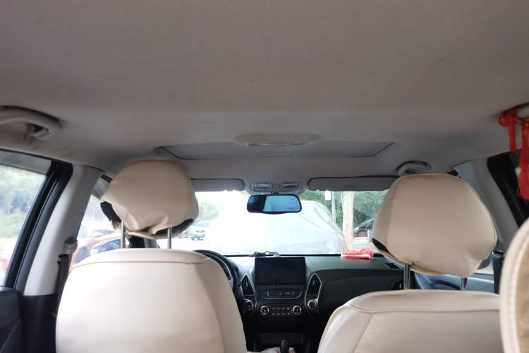Used Hyundai ix35 2015 2.0L Automatic 2WD Comfort Edition China IV Standard Headliner