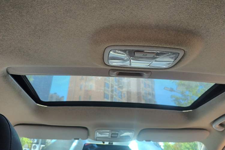 Used Hyundai ix35 2015 2.0L Automatic 2WD Comfort Edition China IV Standard Headliner