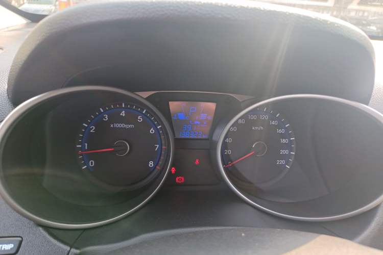 Used Hyundai ix35 2015 2.0L Automatic 2WD Comfort Edition China IV Standard Instrument Cluster