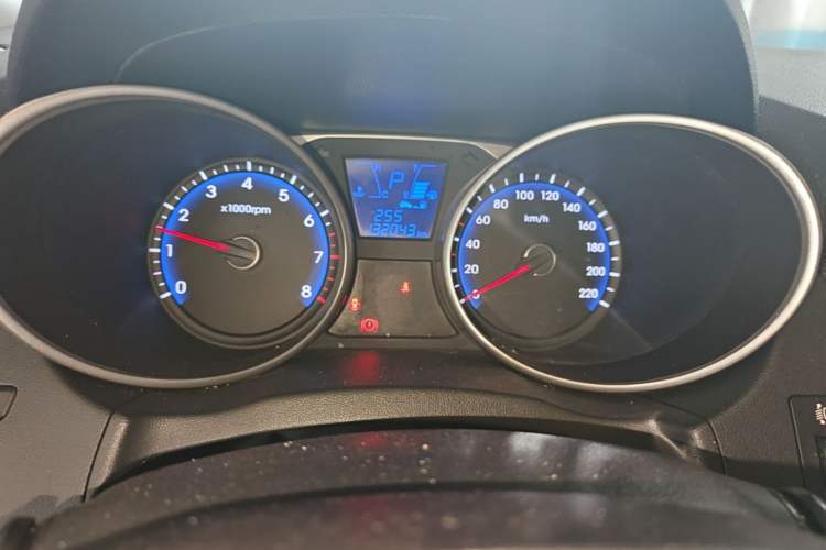 Used Hyundai ix35 2015 2.0L Automatic 2WD Smart Type China IV Instrument Cluster