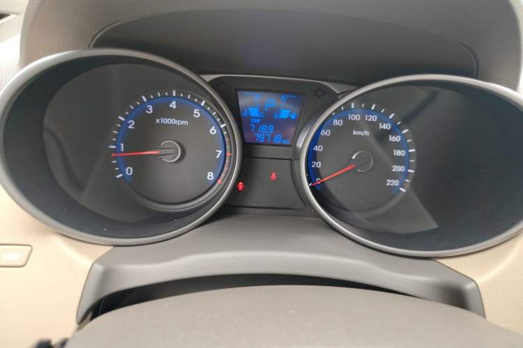Used Hyundai ix35 2015 2.0L Automatic 2WD Smart Type China IV Instrument Cluster
