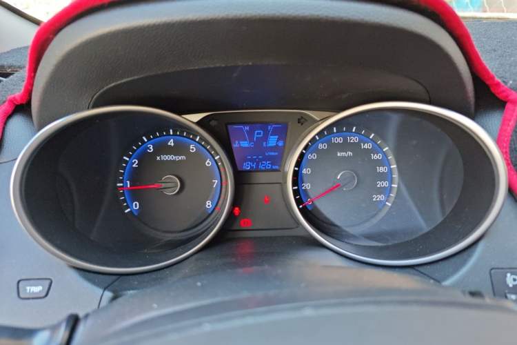 Used Hyundai ix35 2015 2.0L Automatic 2WD Smart Version China V Standard Instrument Cluster