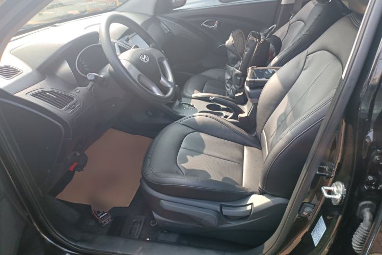 Used Hyundai ix35 2015 2.0L Automatic 2WD Comfort Edition China IV Standard Left Front Seat