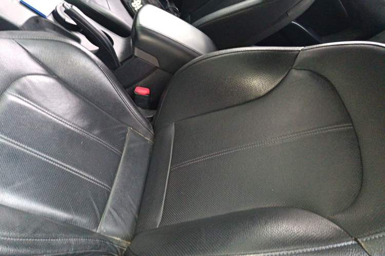 Used Hyundai ix35 2015 2.0L Automatic 2WD Smart Version China V Standard Left Front Seat