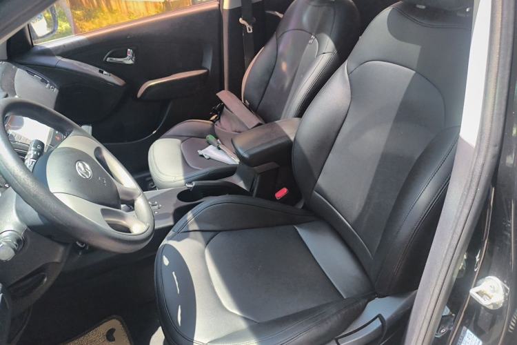 Used Hyundai ix35 2015 2.0L Automatic 2WD Comfort Edition China IV Standard Left Front Seat
