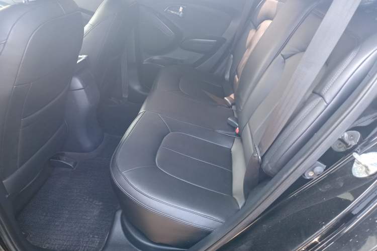 Used Hyundai ix35 2015 2.0L Automatic 2WD Comfort Edition China IV Standard Left Rear Seat
