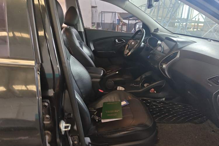 Used Hyundai ix35 2015 2.0L Automatic 2WD Smart Type China IV Right Front Seat