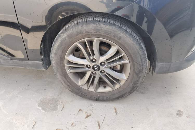 Used Hyundai ix35 2015 2.0L Automatic 2WD Smart Version China V Standard Right Front Wheel Hub