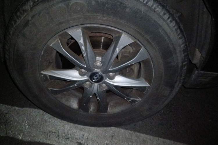 Used Hyundai ix35 2015 2.0L Automatic 2WD Comfort Edition China IV Standard Right Front Wheel Hub