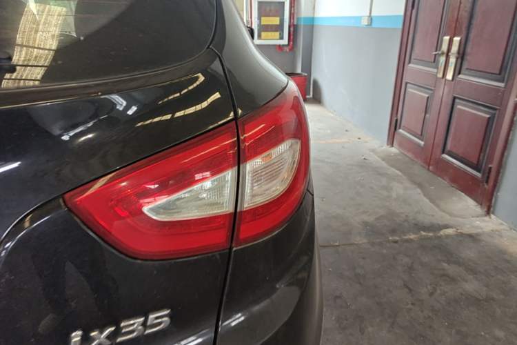 Used Hyundai ix35 2015 2.0L Automatic 2WD Smart Type China IV Right Rear Taillight