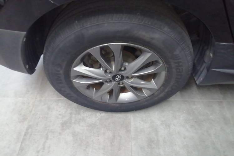 Used Hyundai ix35 2015 2.0L Automatic 2WD Comfort Edition China V Standard Right Rear Wheel Hub