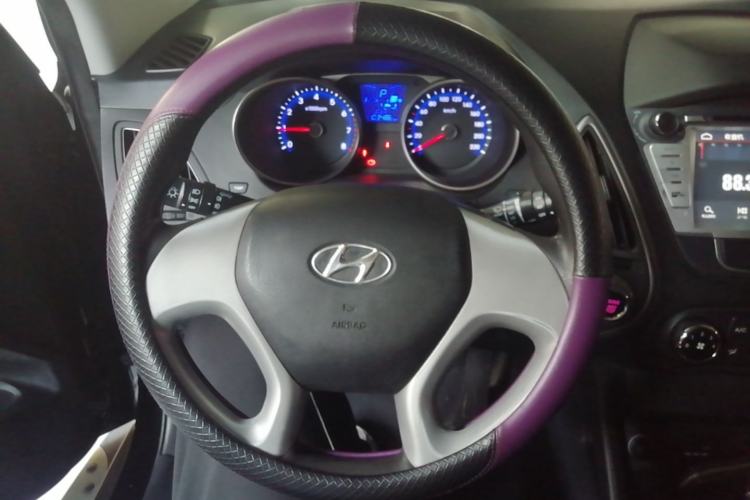 Used Hyundai ix35 2015 2.0L Automatic 2WD Comfort Edition China V Standard Steering Wheel