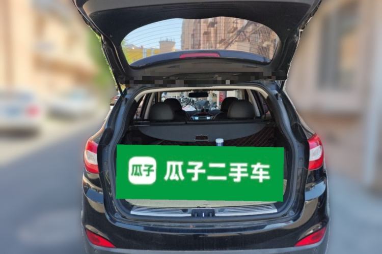 Used Hyundai ix35 2015 2.0L Automatic 2WD Smart Version China V Standard Trunk