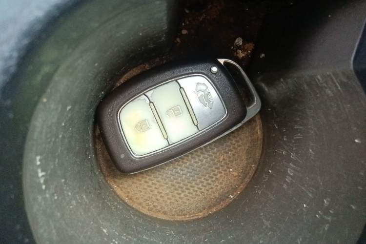 Used Hyundai ix35 2015 2.0L Automatic 2WD Smart Type China IV Vehicle Key