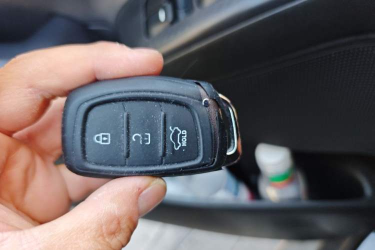 Used Hyundai ix35 2015 2.0L Automatic 2WD Smart Version China V Standard Vehicle Key