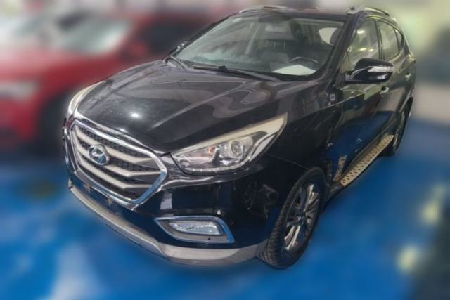Hyundai ix35 2015 2.0L Automatic 2WD Smart Version China V Standard с пробегом