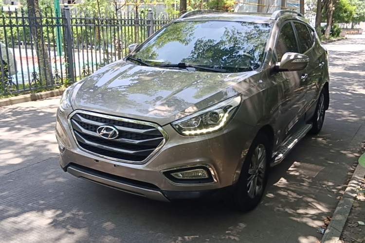 Used Hyundai ix35 2015 2.0L Automatic 2WD Smart Type China IV Guazi used car, China used car export, Used car for sale, Used  cars, Cheapest cars for sale