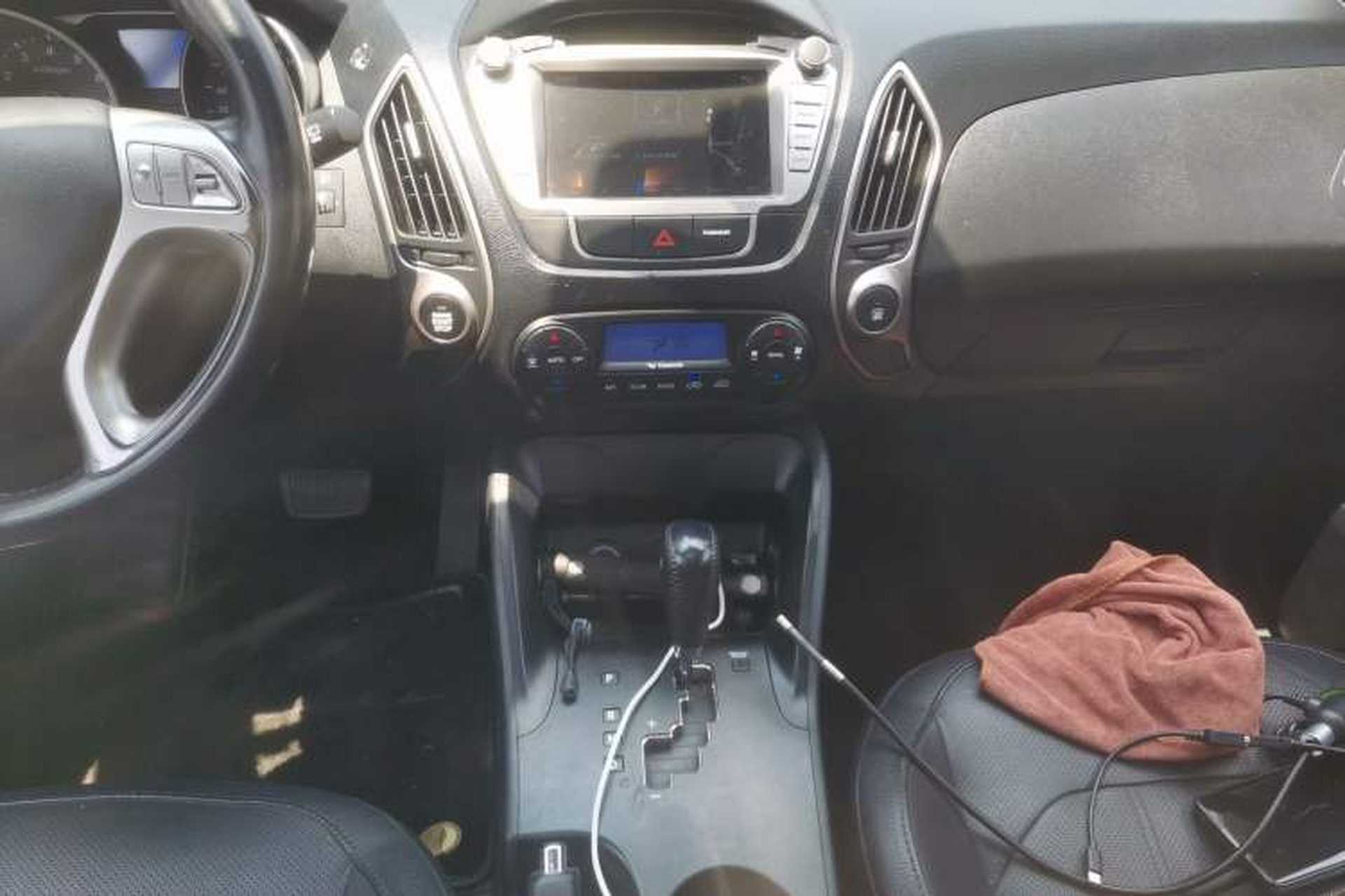 Used Hyundai ix35 2015 2.0L Automatic 2WD Smart Type China IV Audio And AC Panel