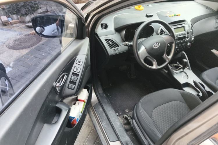 Used Hyundai ix35 2015 2.0L Automatic 2WD Comfort Edition China IV Standard Driver Seat