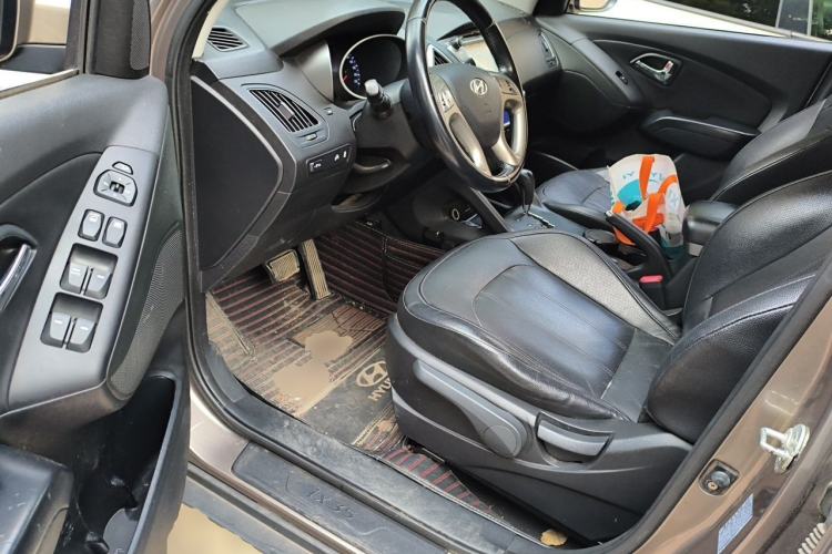 Used Hyundai ix35 2015 2.0L Automatic 2WD Smart Type China IV Driver Seat