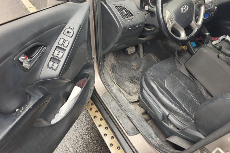 Used Hyundai ix35 2015 2.0L Automatic 2WD Smart Type China IV Driver Seat