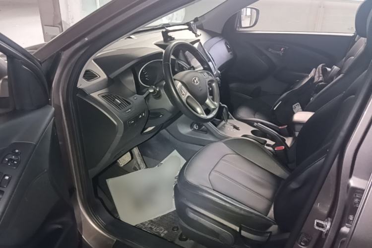 Used Hyundai ix35 2015 2.0L Automatic 2WD Smart Type China IV Driver Seat