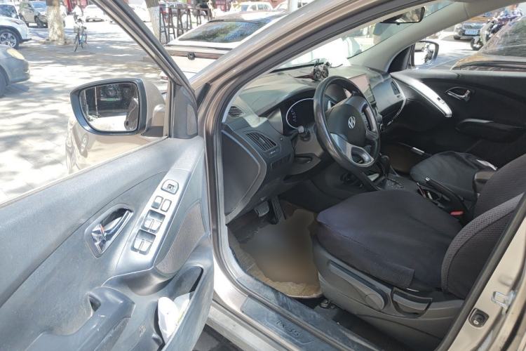 Used Hyundai ix35 2015 2.0L Automatic 2WD Comfort Edition China IV Standard Driver Seat